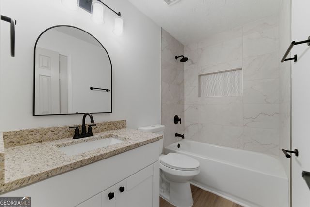 515 Ashland Manor Drive, Lawrenceville, GA 30045