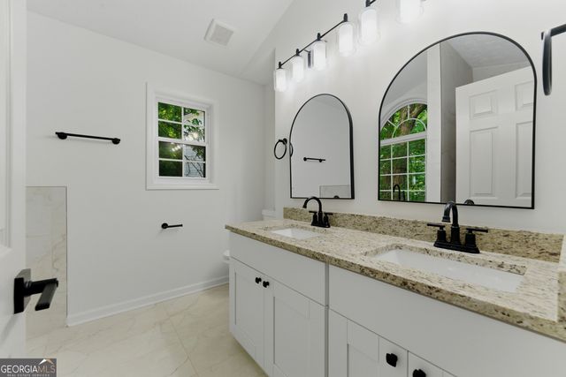 515 Ashland Manor Drive, Lawrenceville, GA 30045