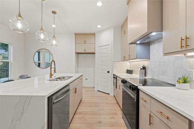 2508 Kool Avenue, Dallas, TX 75241