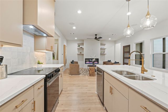 2508 Kool Avenue, Dallas, TX 75241