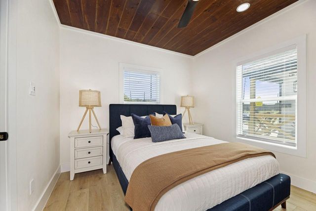 1214 53rd, Galveston, TX 77551