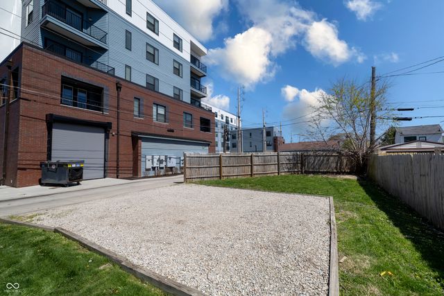 1121 Laurel Street, Indianapolis, IN 46203