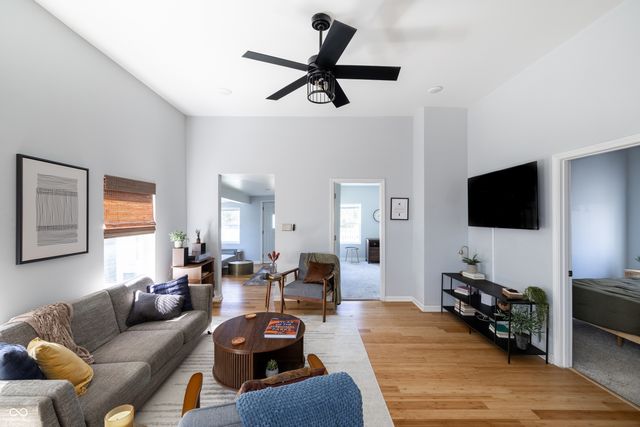 1121 Laurel Street, Indianapolis, IN 46203