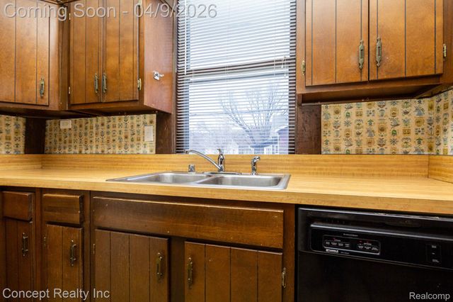 1489 Clark Street, Detroit, MI 48209