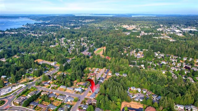 194 May Street W, Port Orchard, WA 98366