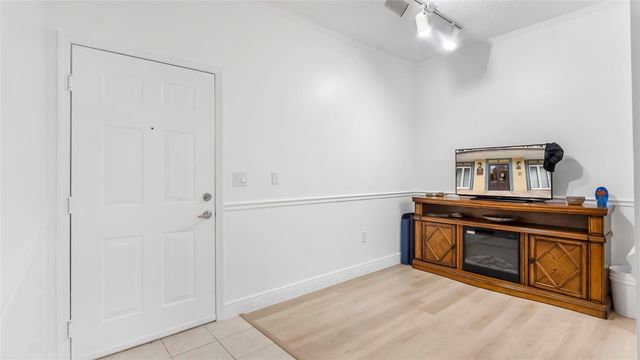 533 NE 3rd Avenue, Fort Lauderdale, FL 33301