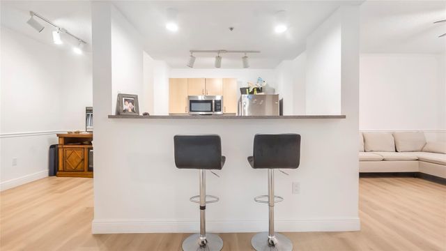 533 NE 3rd Avenue, Fort Lauderdale, FL 33301