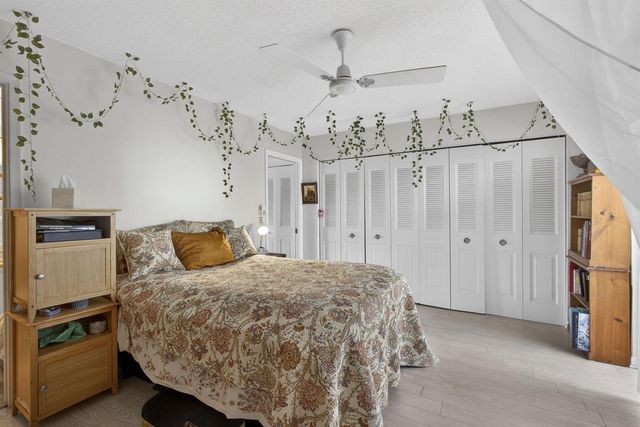 106 Camden E, West Palm Beach, FL 33417