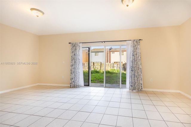 940 SW 6th Ave, Florida City, FL 33034