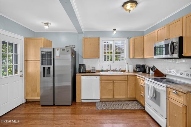 1170 Sumner Avenue, Schenectady, NY 12309