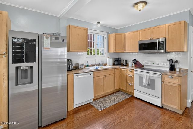 1170 Sumner Avenue, Schenectady, NY 12309