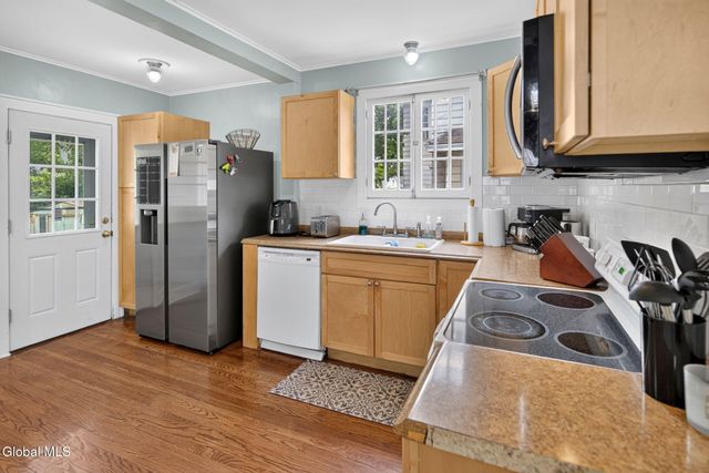 1170 Sumner Avenue, Schenectady, NY 12309