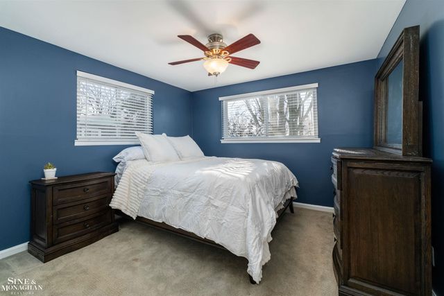 931 W Elmwood Avenue, Clawson, MI 48017