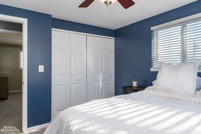 931 W Elmwood Avenue, Clawson, MI 48017