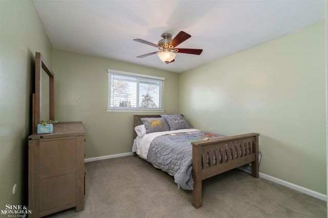 931 W Elmwood Avenue, Clawson, MI 48017