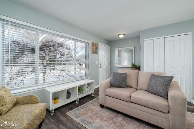 931 W Elmwood Avenue, Clawson, MI 48017