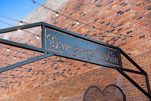 931 W Elmwood Avenue, Clawson, MI 48017