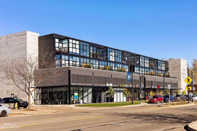 931 W Elmwood Avenue, Clawson, MI 48017