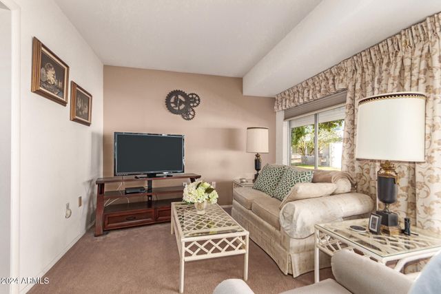 10728 W CHERYL Drive, Sun City, AZ 85351