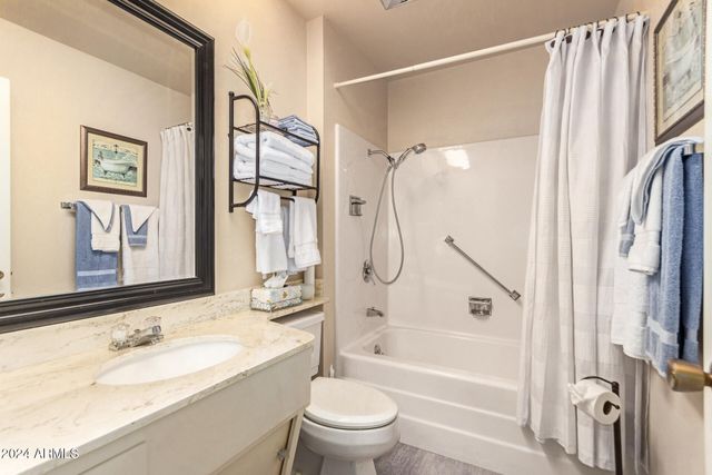 10728 W CHERYL Drive, Sun City, AZ 85351