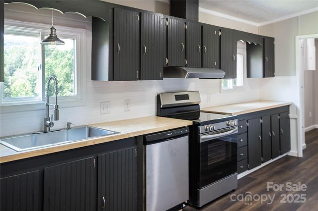 253 Hidden Acres Drive, Marion, NC 28752