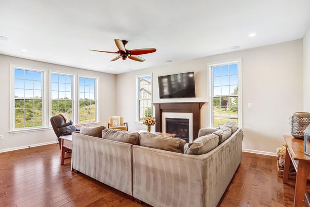41228 TURTLE DOVE CIR, Aldie, VA 20105
