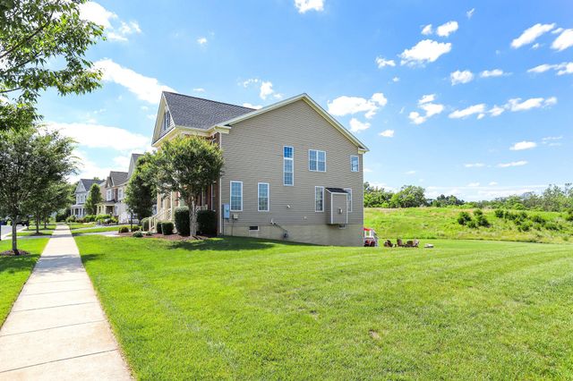 41228 TURTLE DOVE CIR, Aldie, VA 20105