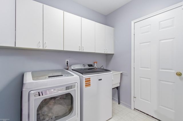 47153 W Mission Valley Drive, Macomb Twp, MI 48042