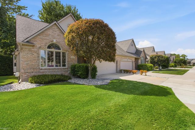 47153 W Mission Valley Drive, Macomb Twp, MI 48042