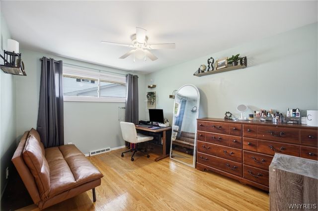 5051 Bradley Lane, Hamburg, NY 14075