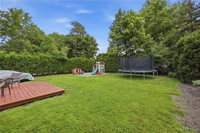 5051 Bradley Lane, Hamburg, NY 14075