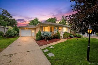 5051 Bradley Lane, Hamburg, NY 14075