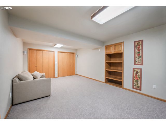 38 VIEW RIDGE Cir, Longview, WA 98632