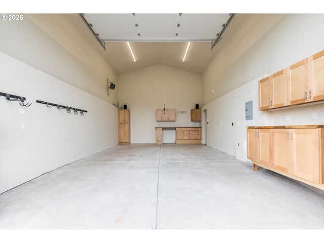 38 VIEW RIDGE Cir, Longview, WA 98632