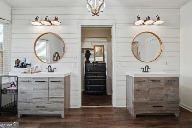 13 Bishop Road NW, Cartersville, GA 30121