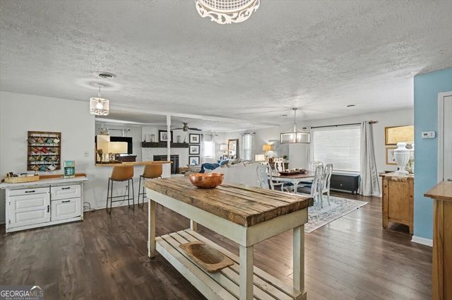 13 Bishop Road NW, Cartersville, GA 30121