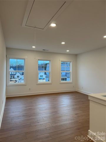 3024 Griffs Pond Road 388, Charlotte, NC 28269