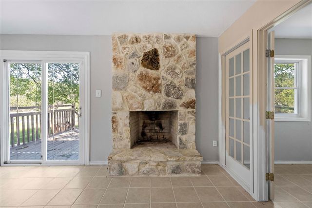 220 Lark Lane, New Braunfels, TX 78132