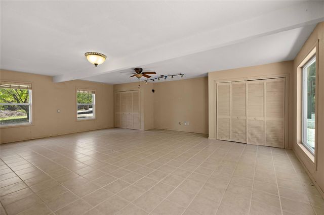 220 Lark Lane, New Braunfels, TX 78132