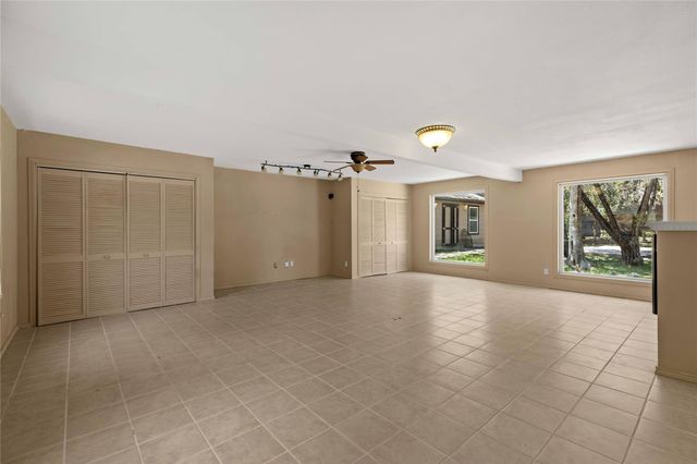 220 Lark Lane, New Braunfels, TX 78132