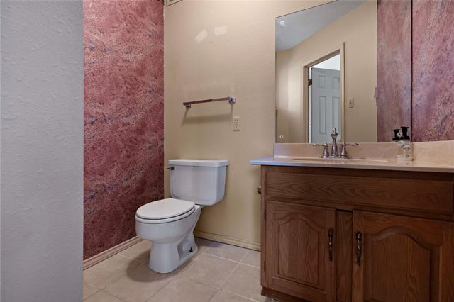 220 Lark Lane, New Braunfels, TX 78132