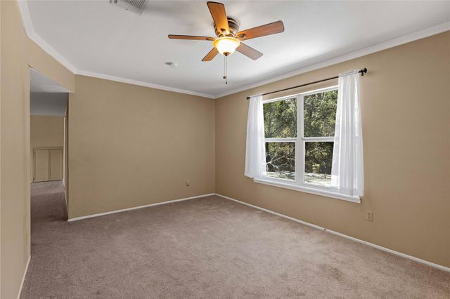 220 Lark Lane, New Braunfels, TX 78132