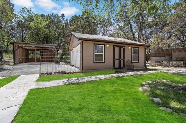 220 Lark Lane, New Braunfels, TX 78132