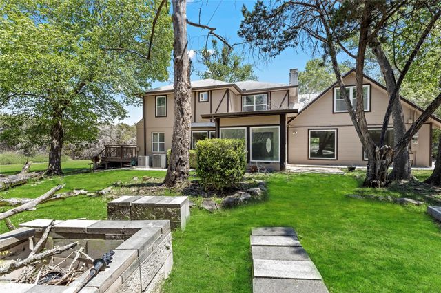 220 Lark Lane, New Braunfels, TX 78132