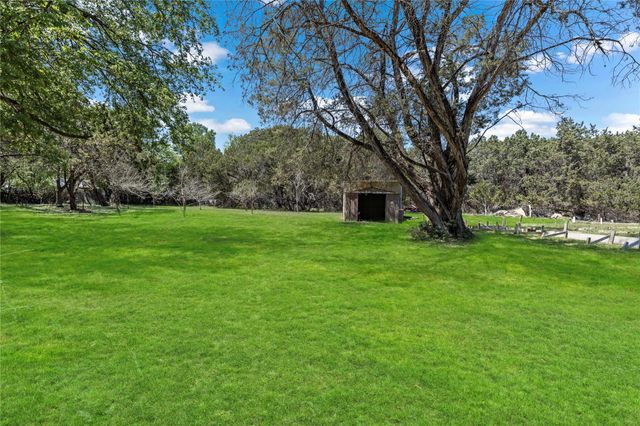 220 Lark Lane, New Braunfels, TX 78132