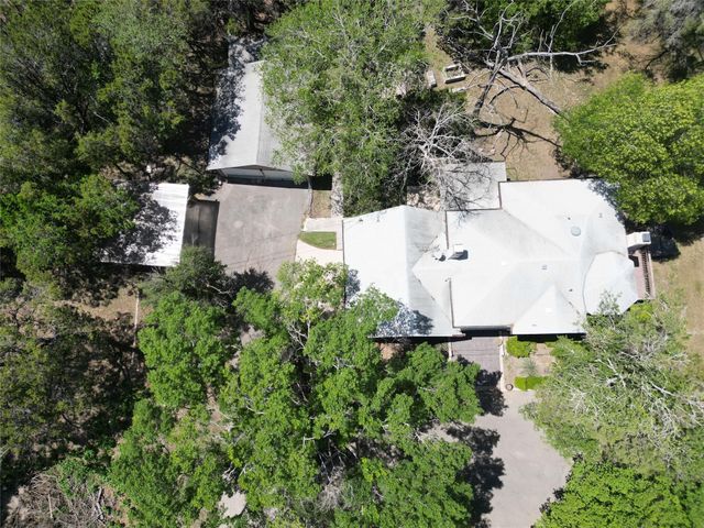 220 Lark Lane, New Braunfels, TX 78132