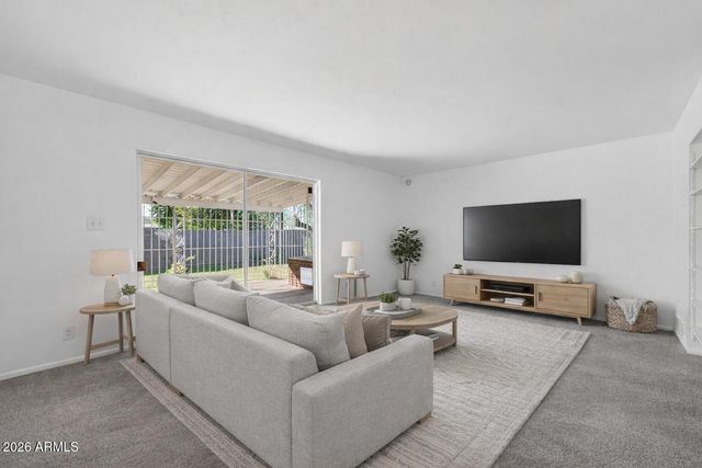 2233 W FLOWER Street, Phoenix, AZ 85015