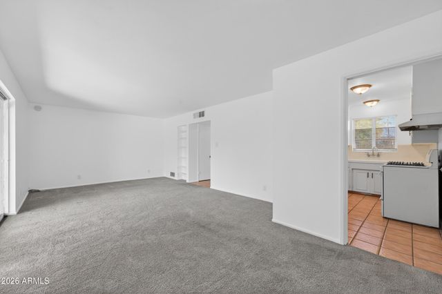 2233 W FLOWER Street, Phoenix, AZ 85015