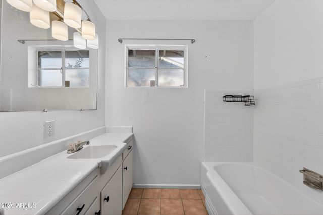 2233 W FLOWER Street, Phoenix, AZ 85015