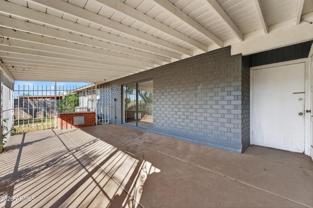 2233 W FLOWER Street, Phoenix, AZ 85015